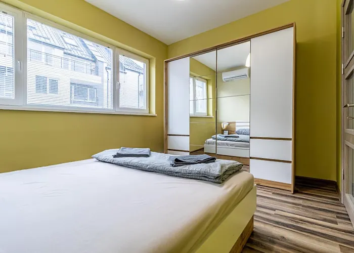 20th One Bedroom - Private Parking Included